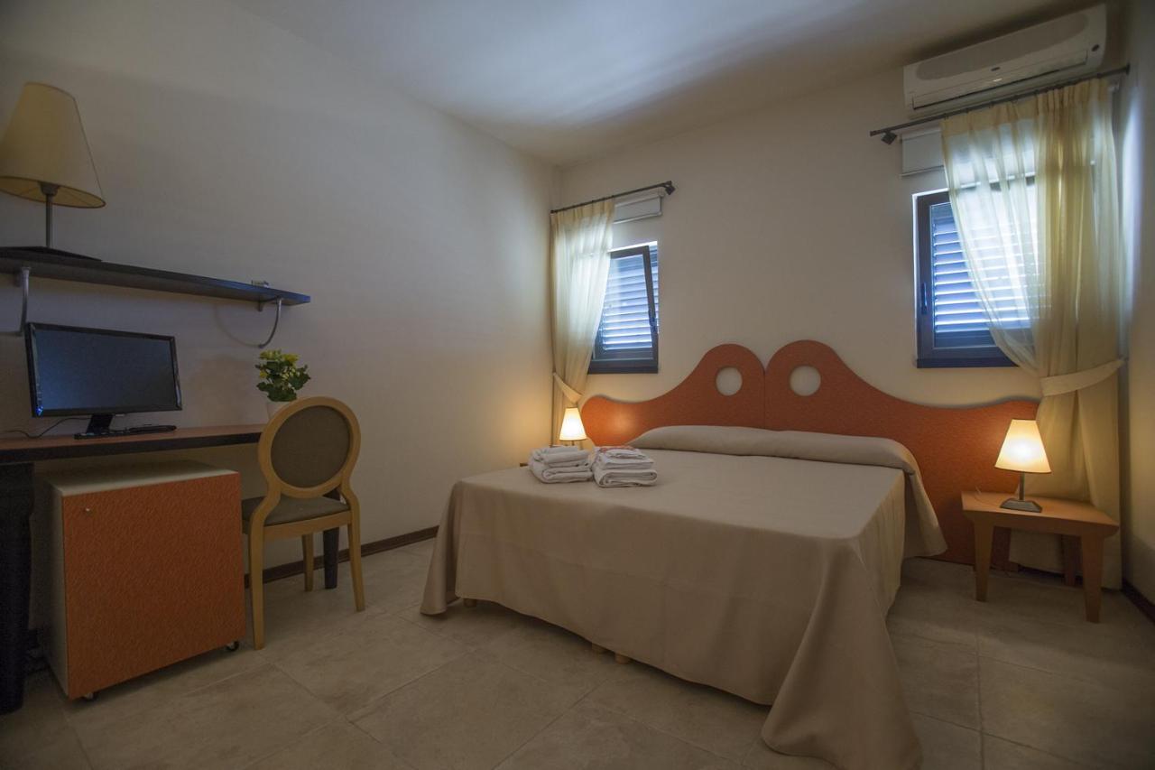 Villa De Pietro Cursi Екстериор снимка